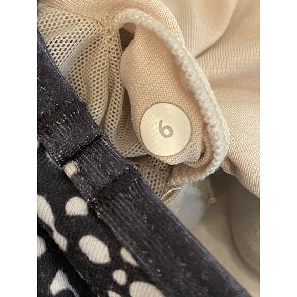 Lot of 2 Lululemon Sports Yoga Tank Tops with Built-in Bra Women Size 6 - Picture 7 of 7